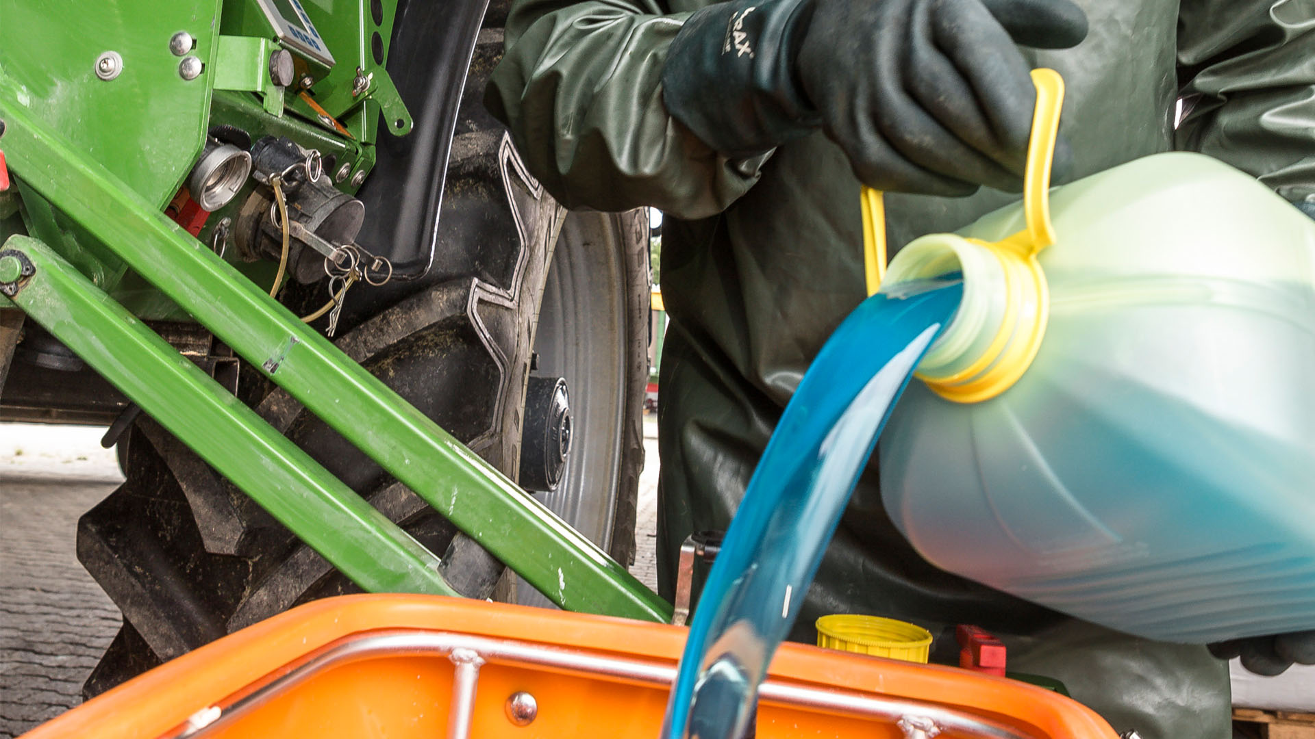 Anwenderschutz durch EcoKanister von BASF Agricultural Solutions Deutschland.